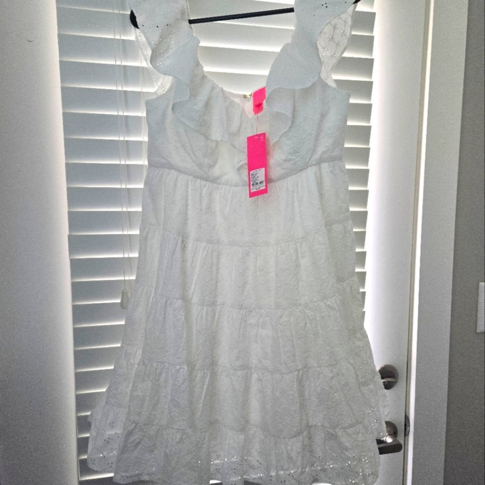 Brand new, never worn Lilly Pulitzer dress